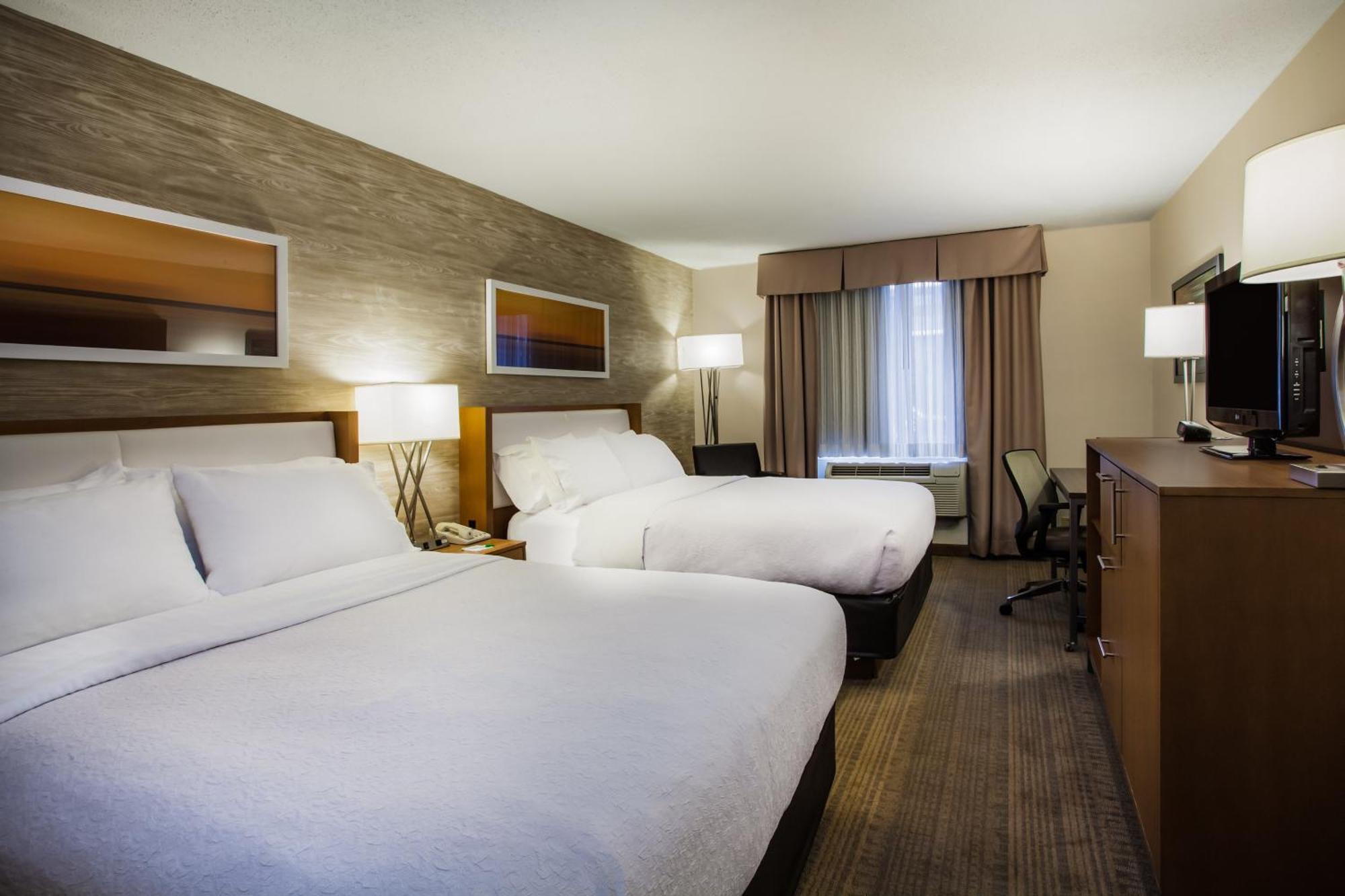 Holiday Inn Saratoga Springs By Ihg Номер фото