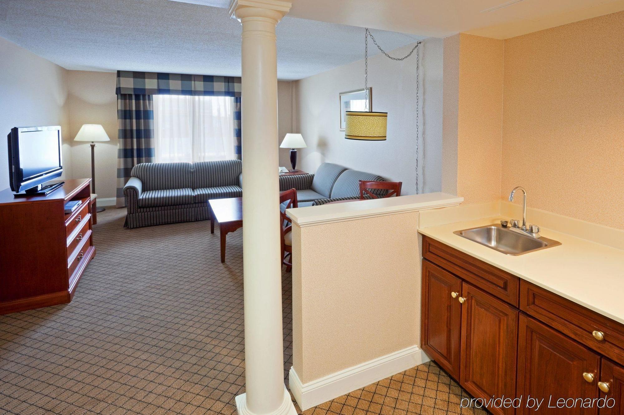 Holiday Inn Saratoga Springs By Ihg Номер фото